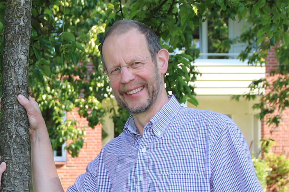 Martin Hillenbrand
