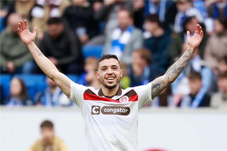 Mathias Pereira Lage jubelt nach seinem ersten Bundesliga-Tor.Heiko Becker/dpa