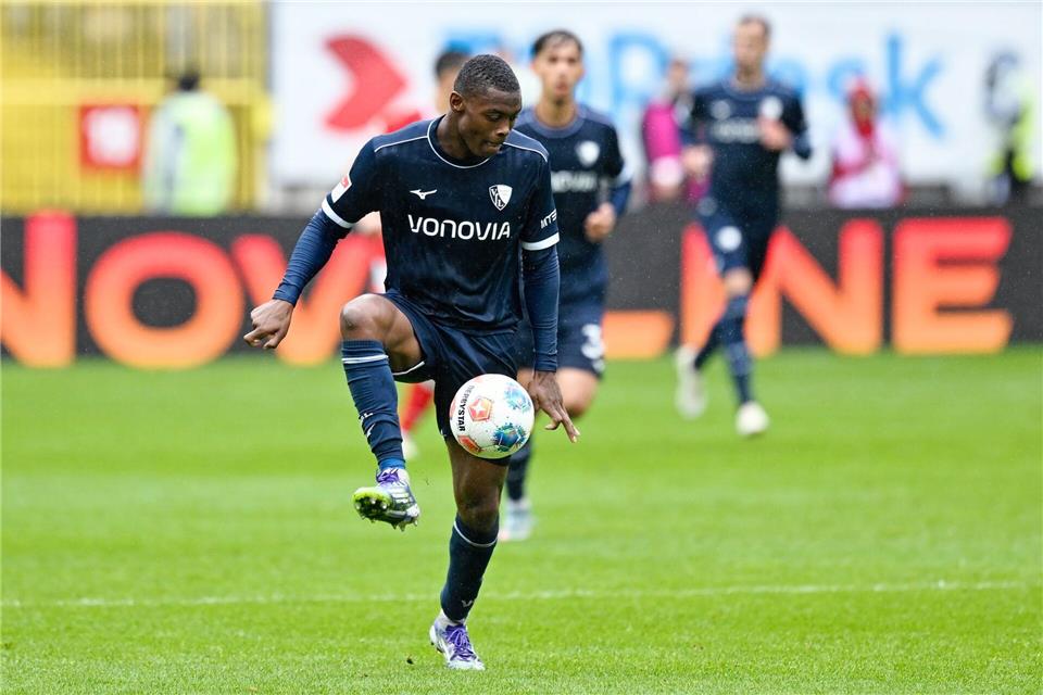 Mathis Clairicia spielt in der Rückrunde in Portugal. (Archivbild)Uwe Anspach/dpa