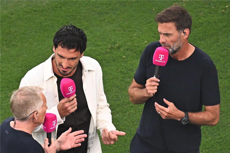 Mats Hummels (M) äußert als TV-Experte eine klare Meinung zu Julian Nagelsmann. (Archivbild)Tom Weller/dpa
