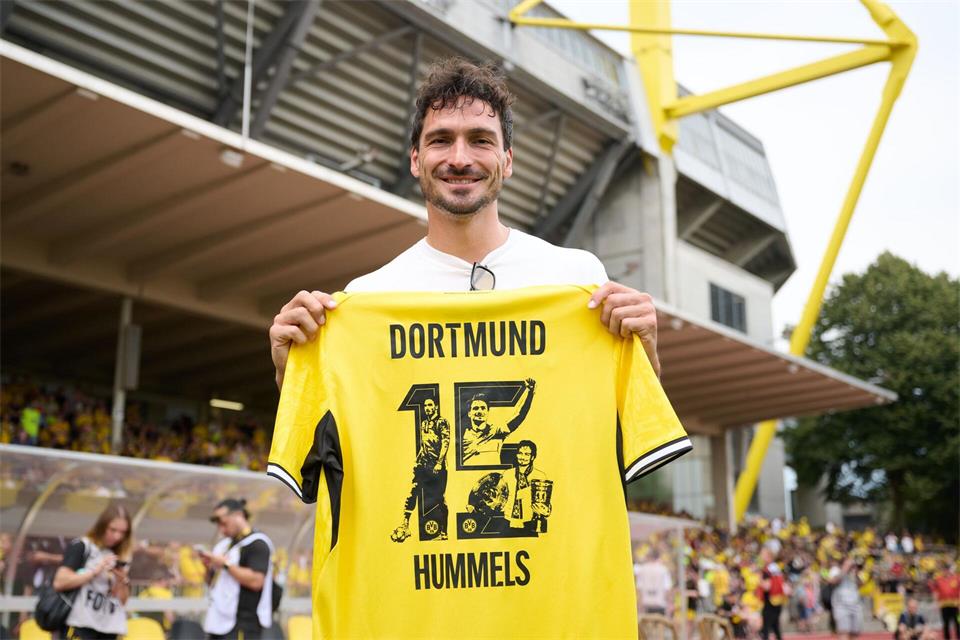 Mats Hummels sieht seinen Ex-Verein BVB für die neue Saison gut aufgestellt. (Archivbild) Bernd Thissen/dpa