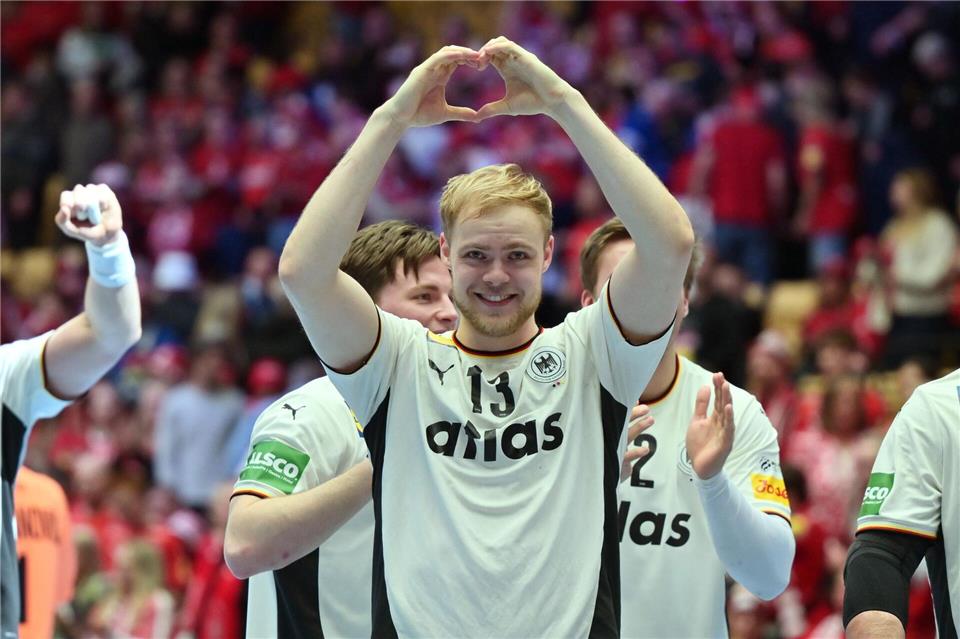 Matthes Langhoff ist mit Deutschlands Handballern klarer Außenseiter im Finale. Sina Schuldt/dpa