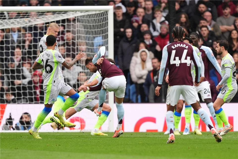 Matty Cash erzielte das Siegtor für Aston Villa.Mike Egerton/PA Wire/dpa