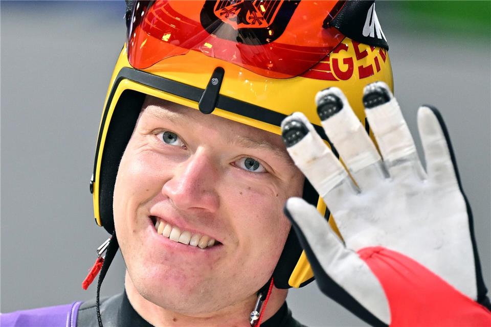 Max Langenhan fährt in den ersten drei Läufen dreimal Bahnrekord. Robert Michael/dpa