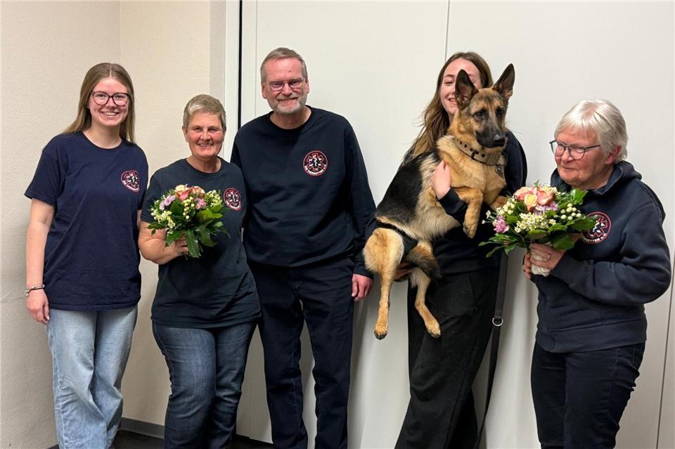 Maya Scheiper, Andrea Lemanski, Frank Sachse, Sophia Küper und Ulrike Hiermes (v. l.) freuen sich über die Amtsübergabe.