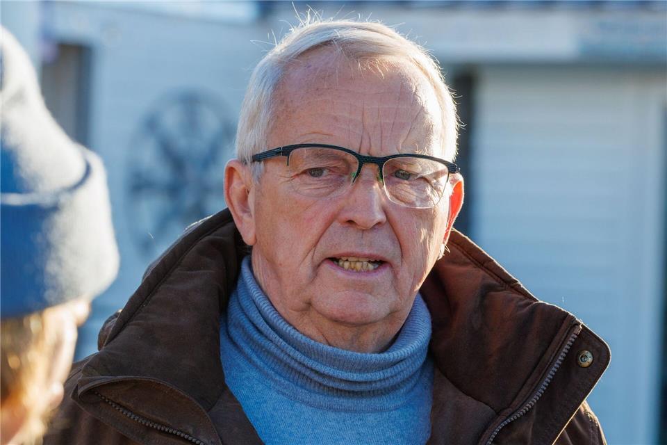 Mecklenburg-Vorpommerns Umweltminister Till Backhaus (SPD) hat für seinen Umgang mit dem Fall des Buckelwals Kritik auf sich gezogen - aus unterschiedlichen Richtungen. (Archivbild)Jens Büttner/dpa