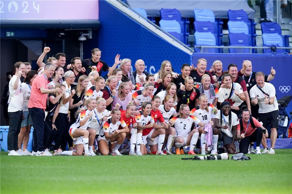 Medaillenziel erreicht: das strahlende Frauen-Nationalteam