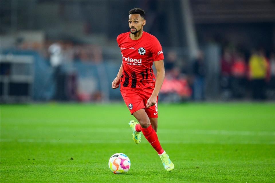 Bericht: Sow vor Wechsel nach Sevilla Medienberichten zufolge steht Frankfurts Djibril Sow vor einem Wechsel nach Spanien.