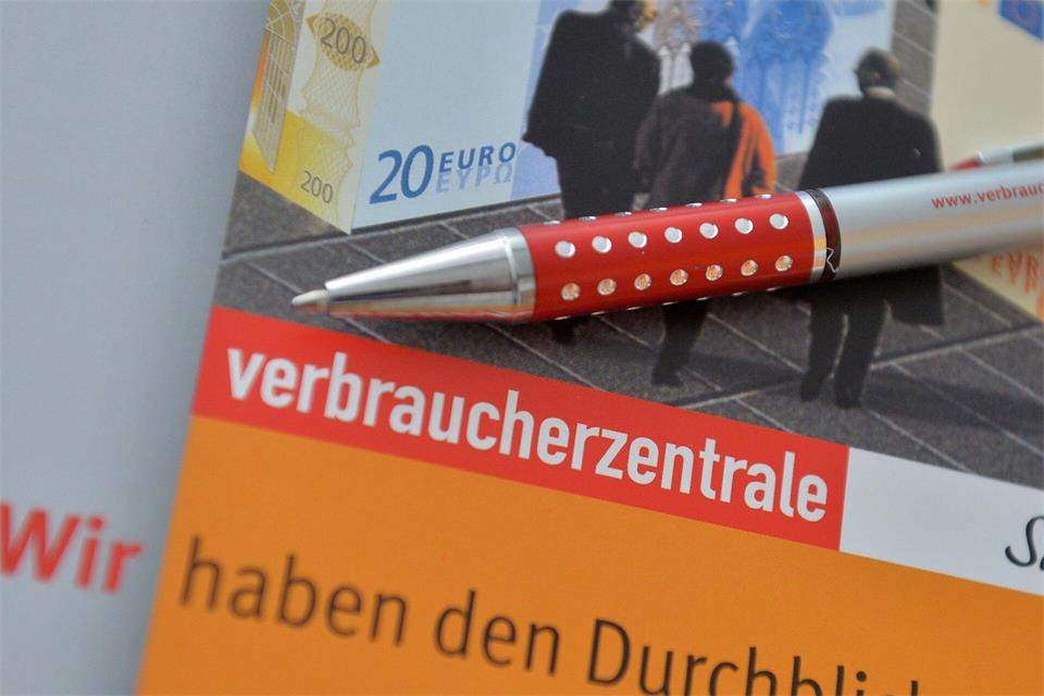 Mehr Beratungsangebote der Verbraucherzentrale gibt es in Thüringen. (Symbolbild) Hendrik Schmidt/dpa