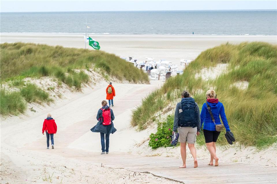 Mehr Gäste und Übernachtungen: Im Bundesländerranking belegt Niedersachsen weiterhin den vierten Platz. (Archivbild)Sina Schuldt/dpa