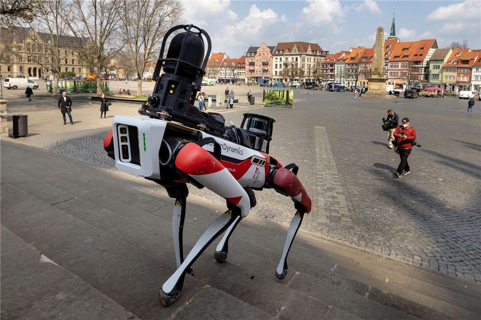 Mehr Interesse an künstlicher Intelligenz in der Thüringer Wirtschaft. (Symbolbild)Michael Reichel/dpa