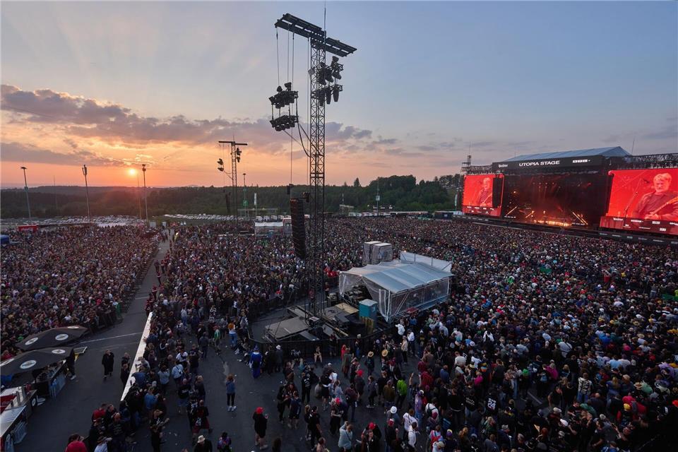 Mehr Menschen als je zuvor: Beim Jubiläum im Juni erwartet „Rock am Ring“ einen Besucherrekord. (Archivbild)Thomas Frey/dpa