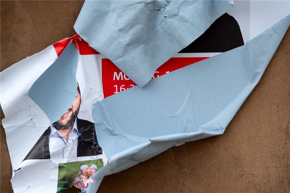 Mehr Straftaten, deutlich mehr Gewalt: Die politische Kriminalität im Südwesten wächst. (Symbolbild)Sven Hoppe/dpa