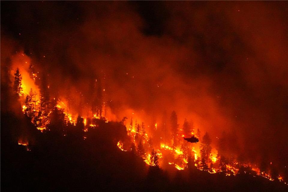 Mehr als 100 Feuer wüten aktuell in der Provinz, viele davon sind außer Kontrolle. (Archivfoto)Darryl Dyck/The Canadian Press via AP/dpa