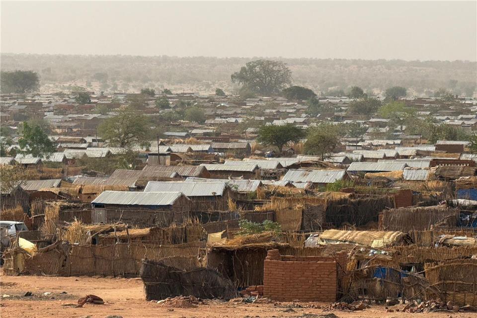 Mehr als 11,6 Millionen Menschen sind wegen des Krieges auf der Flucht. (Archivbild)Eva Krafczyk/dpa