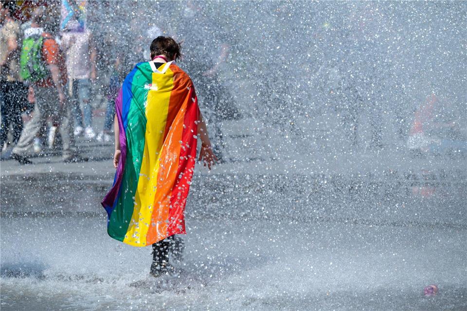 Mehr als 40 CSD-Veranstaltungen gibt es diesen Sommer in Bayern. (Archivbild)Sven Hoppe/dpa