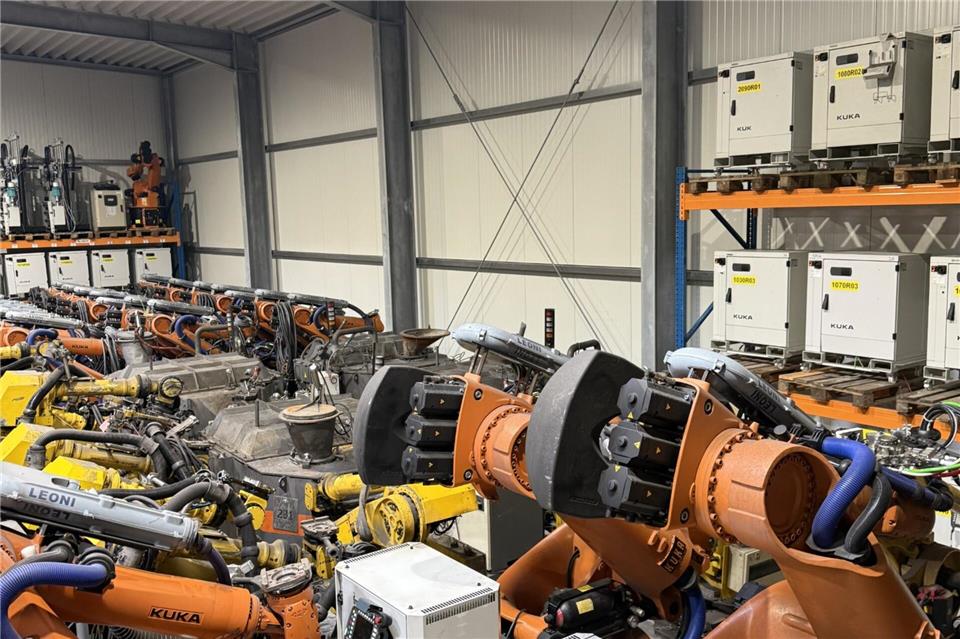 Mehr als 400 Roboter hat das Unternehmen auf Lager.