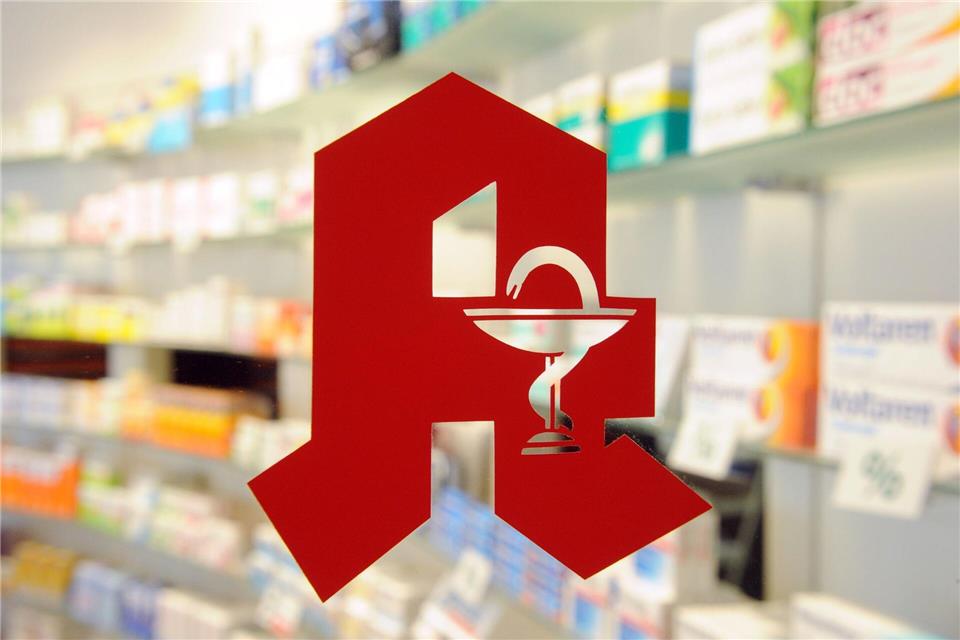 Mehr als 500 Medikamente gelten laut Apothekerverband als schwer verfügbar. (Archivbild)Uli Deck/dpa