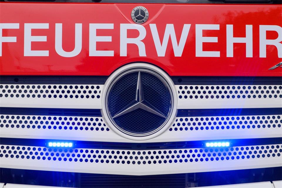 Mehr als 90 Kräfte waren im Einsatz. (Symbolbild)Klaus-Dietmar Gabbert/dpa