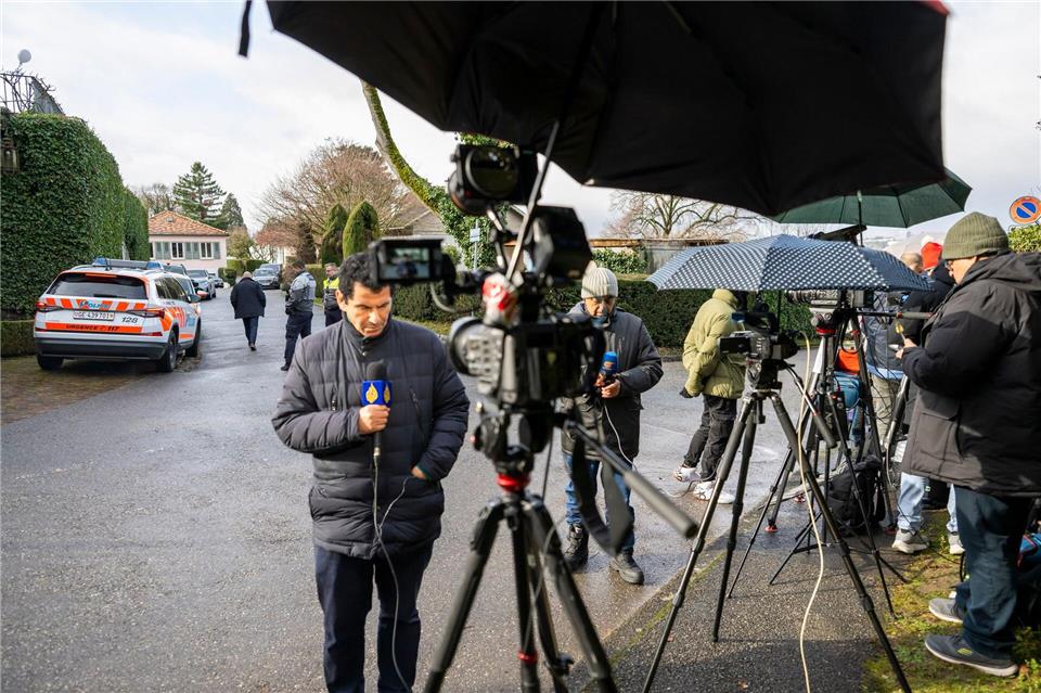 Mehr als drei Stunden verhandeln Vertreter aus Washington und Teheran.Martial Trezzini/KEYSTONE/dpa