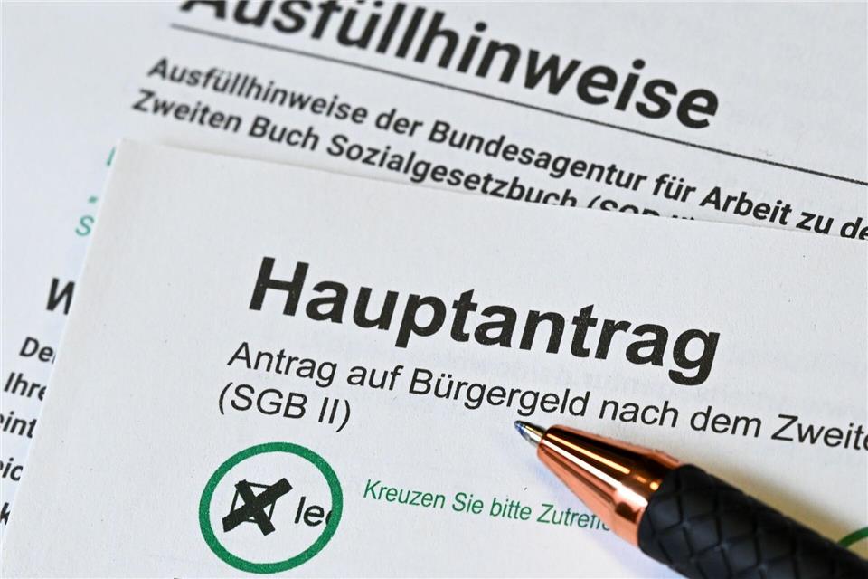 Mehr als ein Viertel der Kosten aus Zahlungsansprüchen für Bürgergeldempfänger in MV entfiel zuletzt auf Menschen mit ausländischer Staatsangehörigkeit. (Symbolbild)Jens Kalaene/dpa