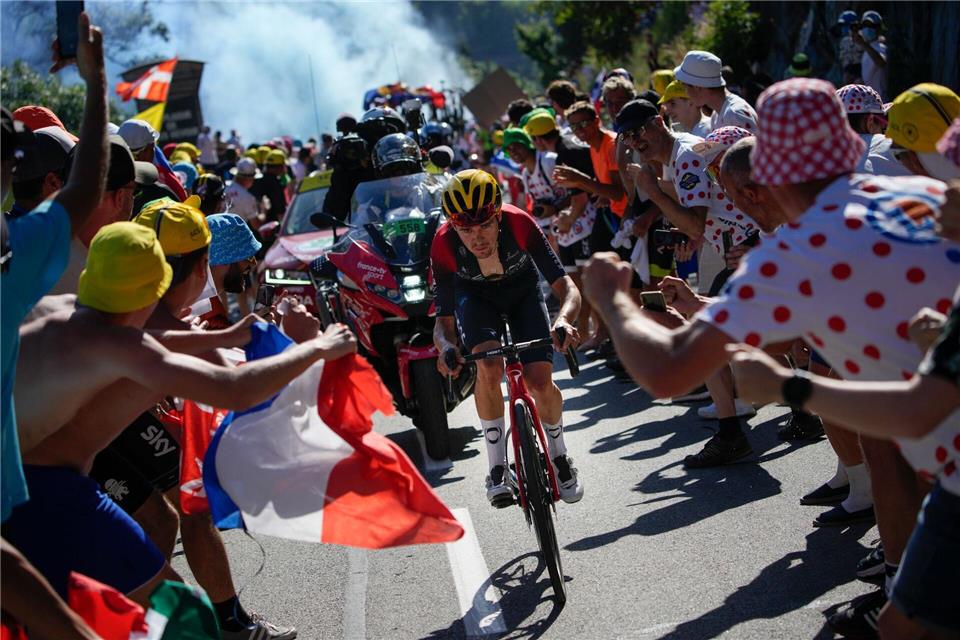 Mehr als eine halbe Million Zuschauer werden am Berg in Alpe d’Huez erwartet. (Archivbild)Daniel Cole/AP/dpa