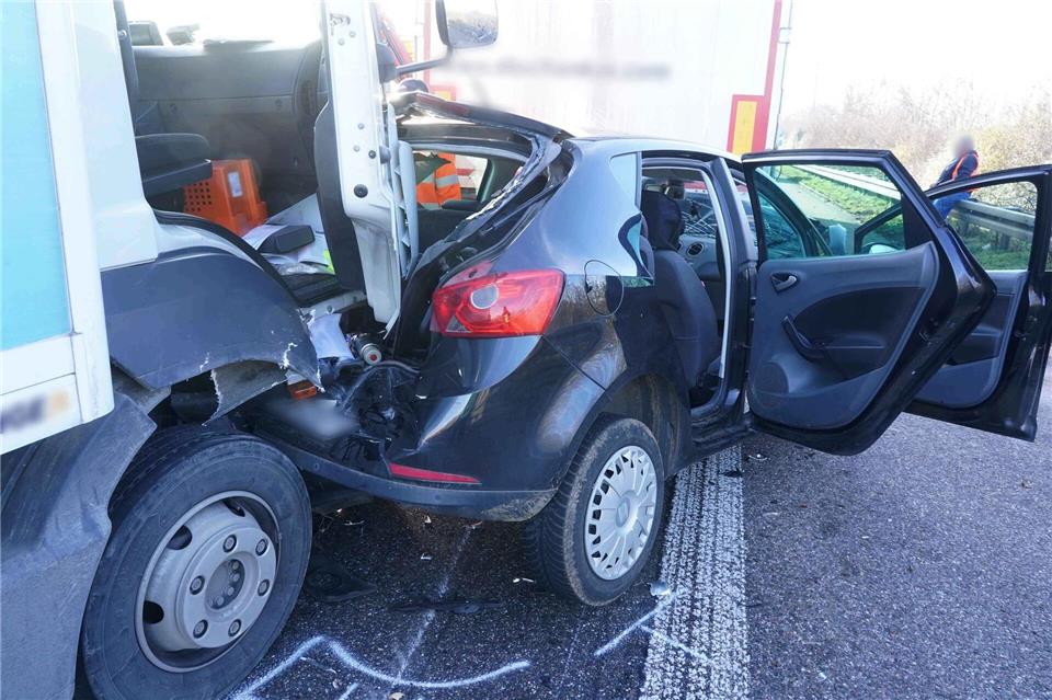 Mehrere Menschen wurden wohl teils schwer verletzt.Andreas Rosar/dpa