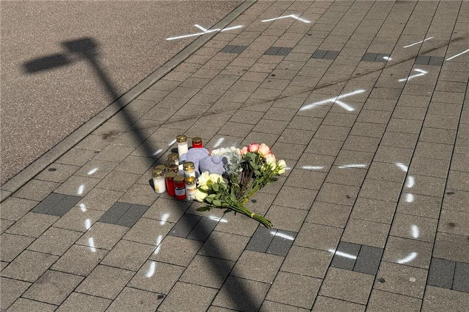 Mehrere Zeugen sollen gesehen haben, wie der Junge auf dem Parkplatz überfahren wurde.Marijan Murat/dpa