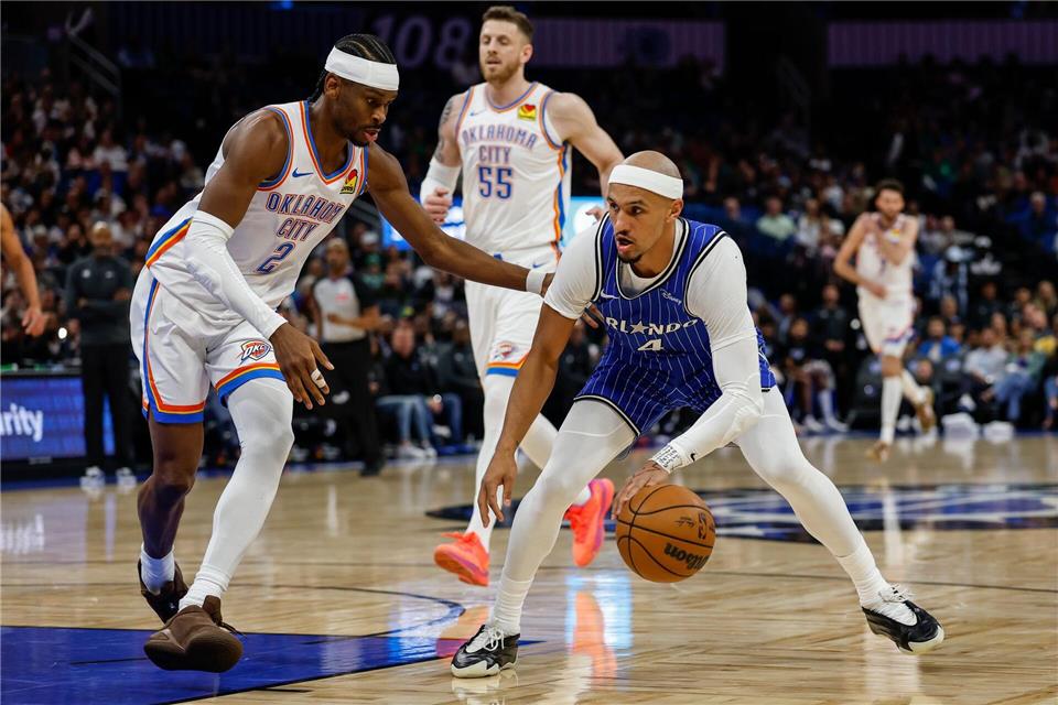 Meister Oklahoma City Thunder kommt nun auf zehn Siege in Serie.Kevin Kolczynski/AP/dpa