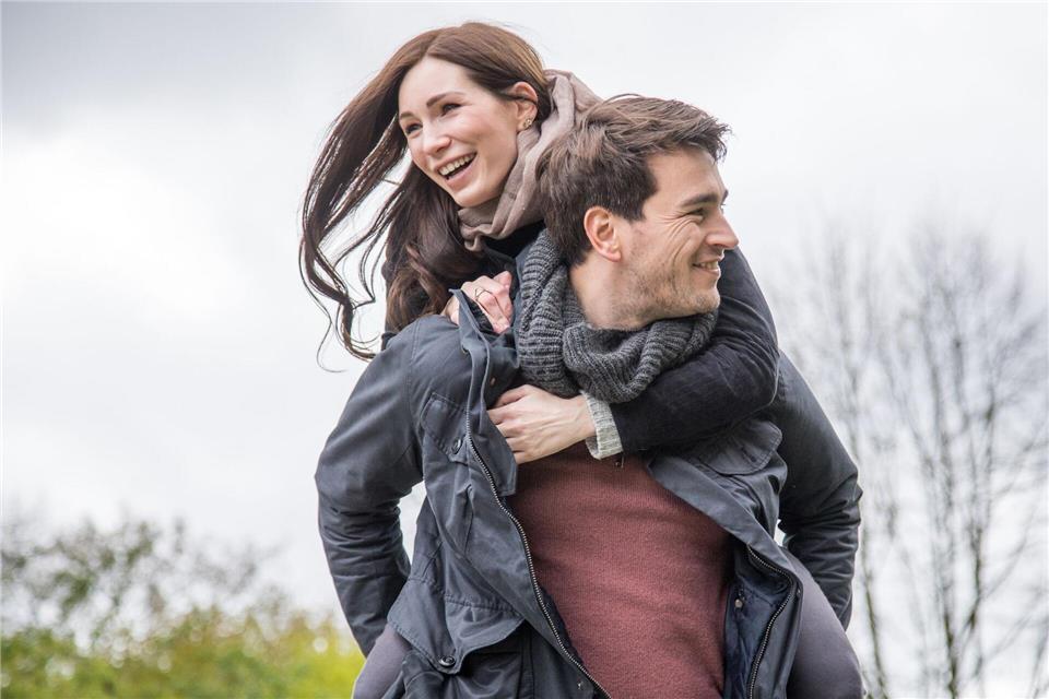 Menschen sind ganz unterschiedlich. Auch in einer Partnerschaft wollen beide daher nicht immer dasselbe. picture alliance / dpa Themendienst