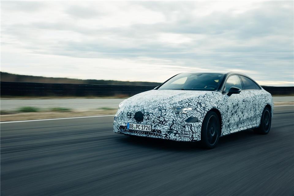 Mercedes-Benz arbeitet an der neuen Generation von Elektroautos und plant, den CLA im Frühjahr 2025 vorzustellen.Mercedes Benz AG/dpa-tmn