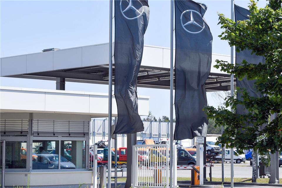 Mercedes-Benz will das Werk in Ludwigsfelde zukunftsfähig aufstellen. (Archivbild)Patrick Pleul/dpa-Zentralbild/dpa