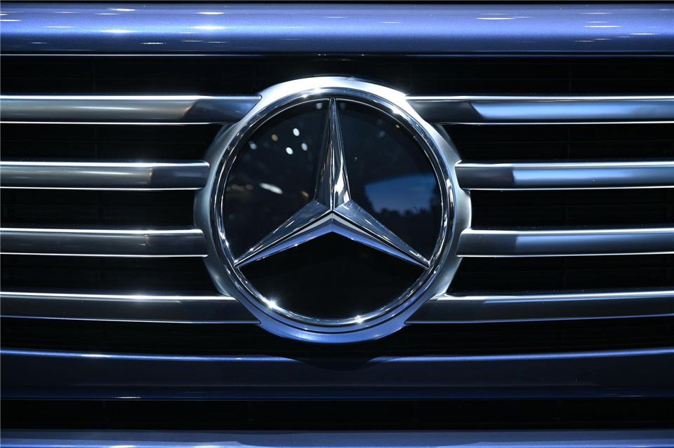 Mercedes möchte mit einem Drohnen-Start-up zusammenarbeiten. (Symbolbild)Johannes Neudecker/dpa