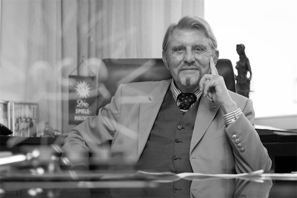 Merkur-Gründer Paul Gauselmann ist am Freitag im Alter von 91 Jahren gestorben. (Archivbild)Friso Gentsch/dpa
