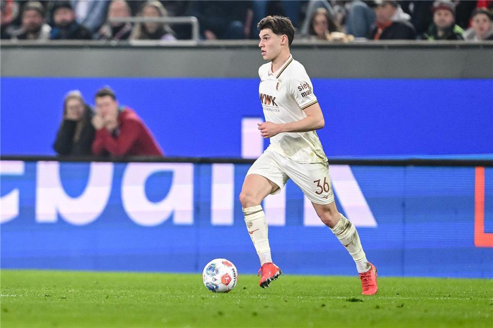 Mert Kömür erzielte für den FC Augsburg das 1:1 im Test gegen Saarbrücken. (Archivbild)Harry Langer/dpa