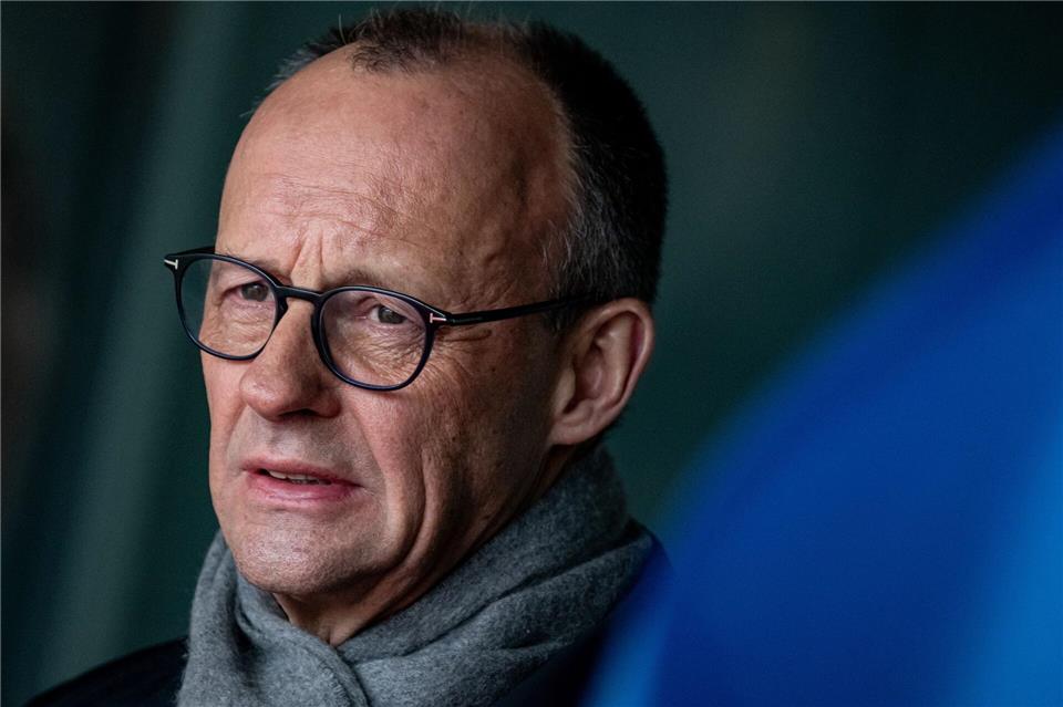 Merz äußert sich aus eigener Anschauungen über die Gesundheit Trumps. Er spricht regelmäßig mit ihm.Fabian Sommer/dpa