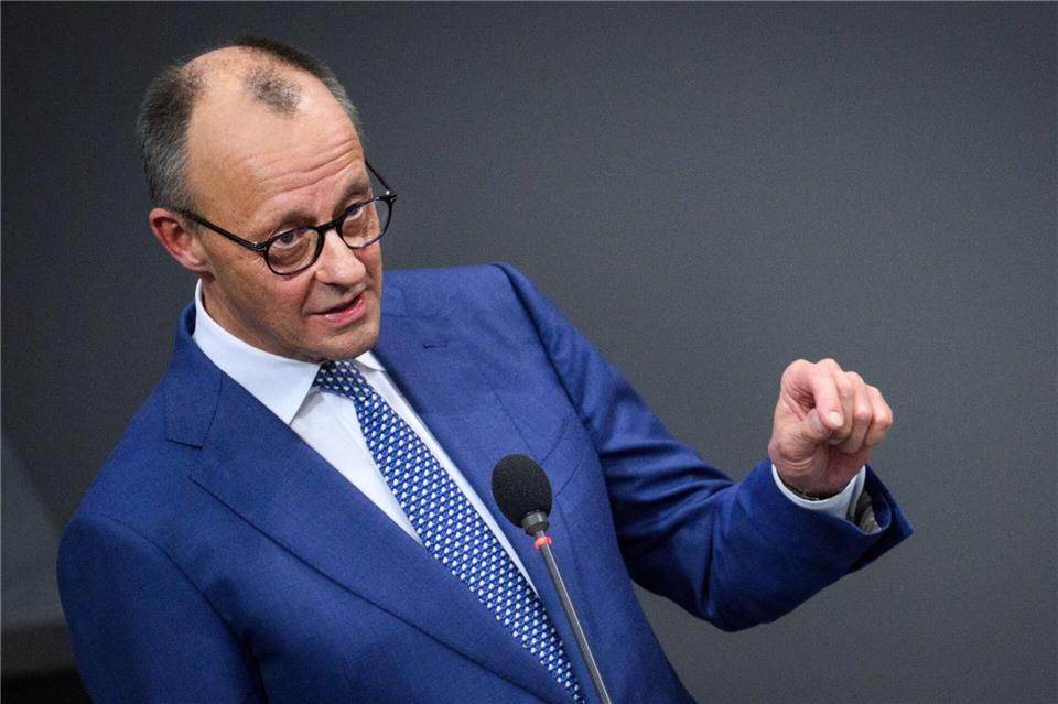 Merz geht mit einem deutlichen Appell in den EU-Gipfel.Bernd von Jutrczenka/dpa