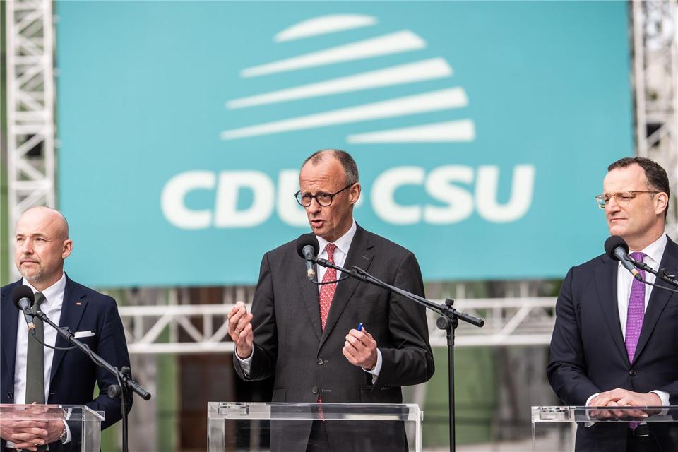 Merz kam am Abend für eine Aussprache zur Klausur.Michael Kappeler/dpa