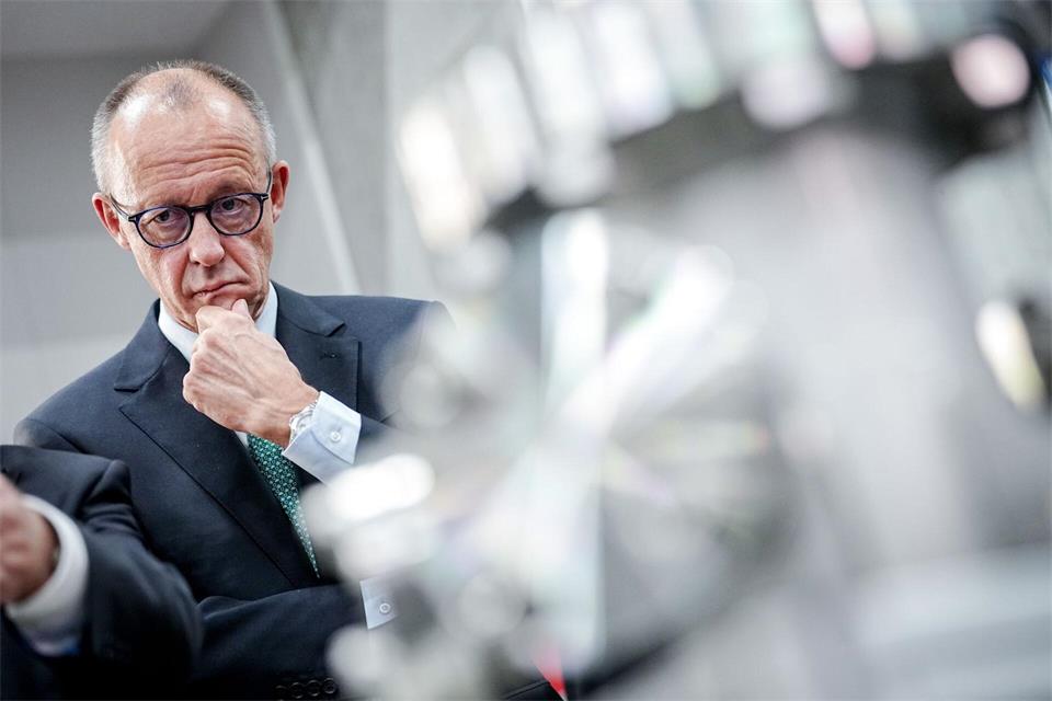 Merz mache außenpolitisch viel richtig, sagt Ernst – aber innenpolitisch hake es.Kay Nietfeld/dpa