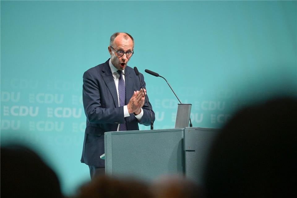 Merz ruft auf zur Sparsamkeit.Felix Kästle/dpa