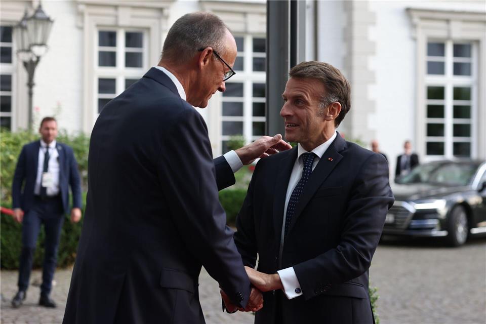 Merz und Macron haben am Abend das Regierungstreffen vorbereitet.Rolf Vennenbernd/dpa
