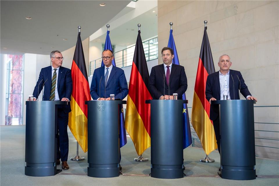 Merz will die Stahlindustrie erhalten.Michael Kappeler/dpa