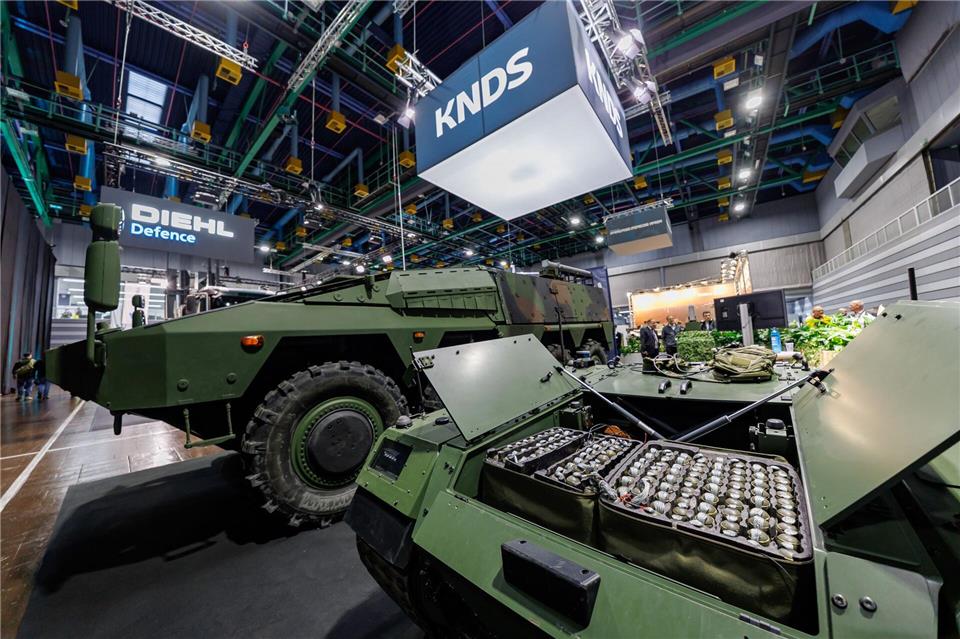 Messestand von KNDS bei der Nürnberger Fachmesse Enforce Tac.Daniel Karmann/dpa