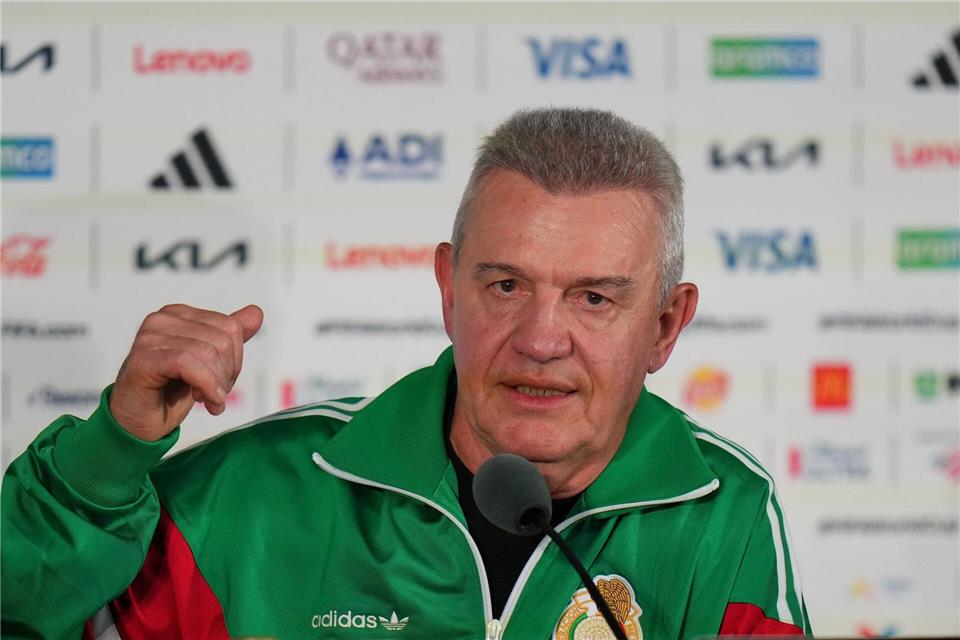 Mexikos Trainer spricht auch über Harry Kane - und wie der WM-Mitgastgeber ihn stoppen will. (Archivbild)Eduardo Verdugo/AP/dpa