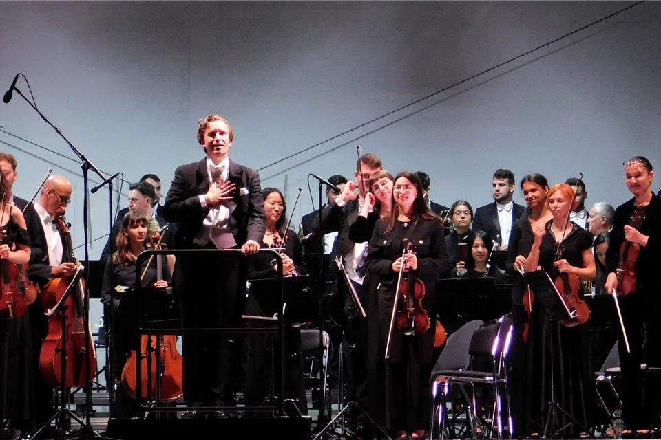 Micahel Zlabinger dirigierte das Orchester bei dem Richard-Wagner-Abend am Schloss Raesfeld. 