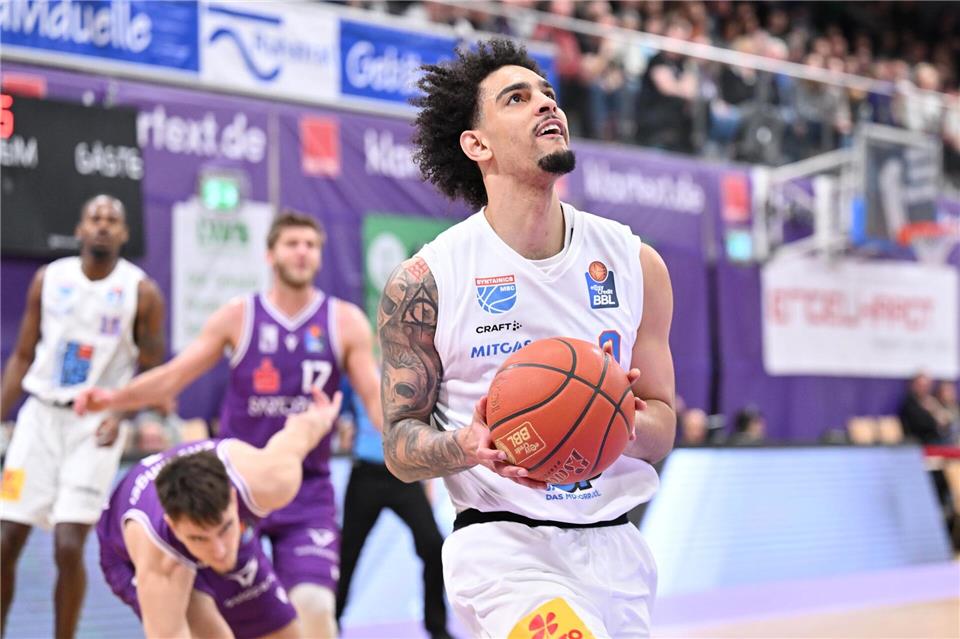 MBC bleibt bei Alba Berlin ohne Chance Michael Devoe war gegen Alba bester MBC-SchützeSwen Pförtner/dpa