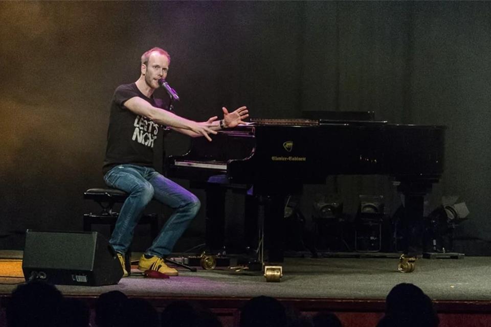 Michael Krebs gastiert in Marienthal.