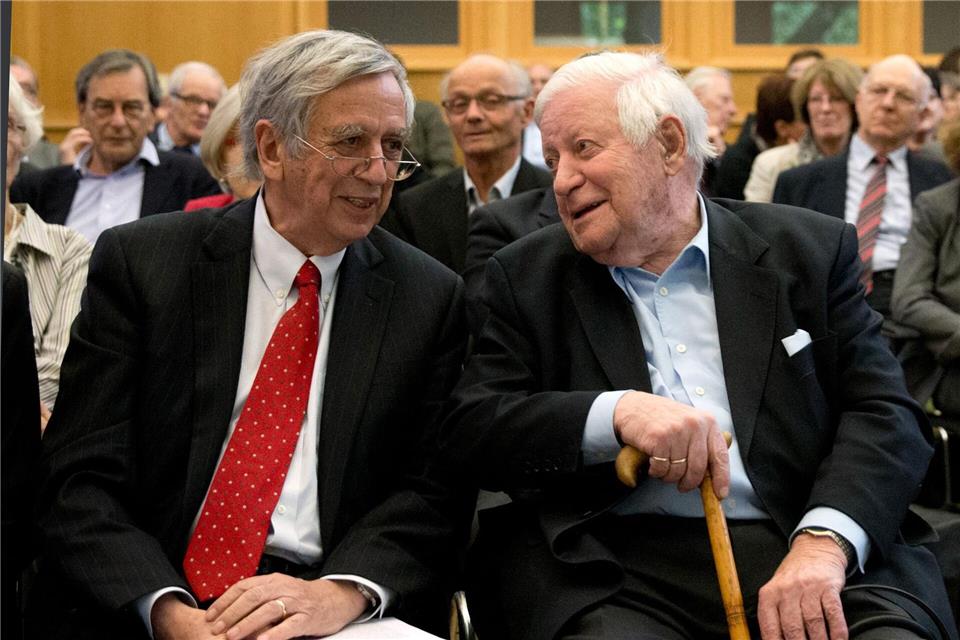 Michael Naumann (l.) war vor seiner politischen Karriere unter anderem Chefredakteur und Herausgeber der Wochenzeitung „Die Zeit“. (Archivbild)picture alliance / dpa