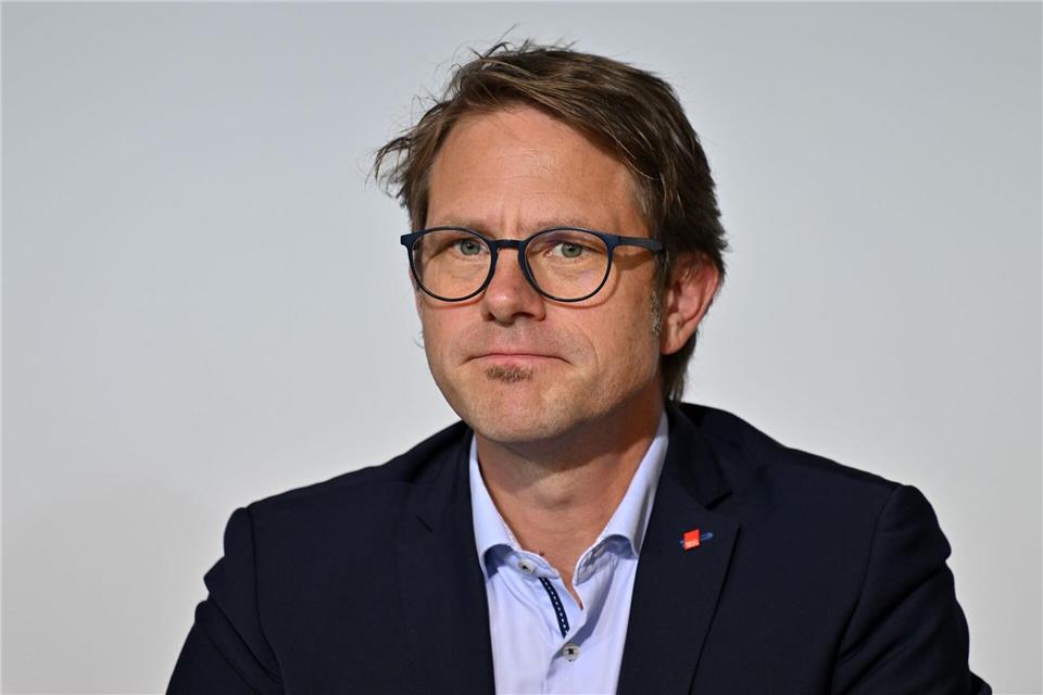 Michael Rudolph ist alter und neuer Vorsitzender des DGB-Bezirks Hessen-Thüringen. (Archivfoto)Martin Schutt/dpa