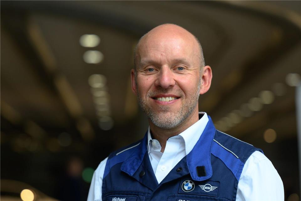 Michael Ströbel sieht in humanoiden Robotern einen möglichen Schritt zur „nächsten industriellen Revolution“.Hendrik Schmidt/dpa
